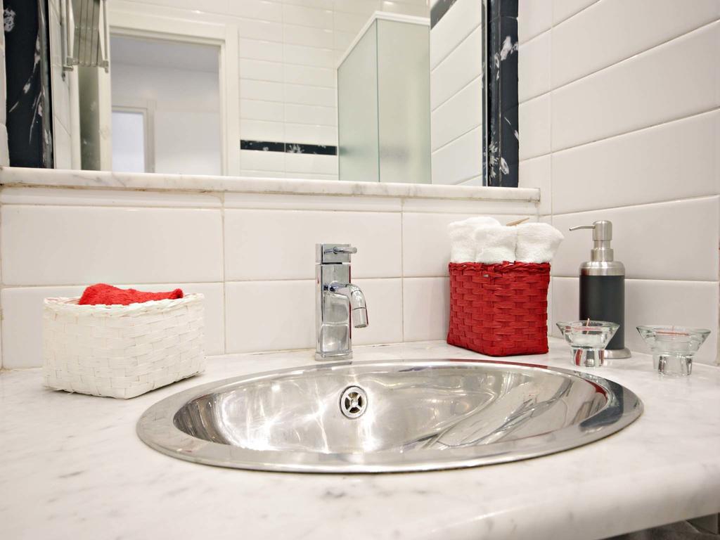 Velvet Trastevere Apartment Roma Oda fotoğraf